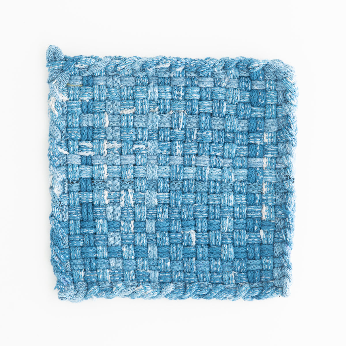 The Weaving Way - a journey of a handweaving community - gift
