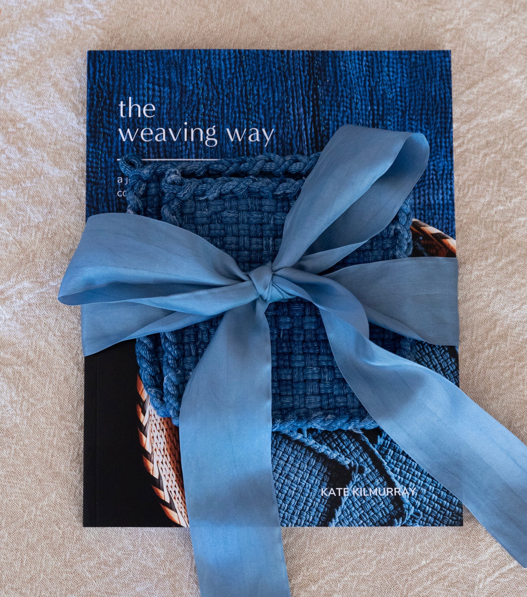 The Weaving Way - a journey of a handweaving community - gift