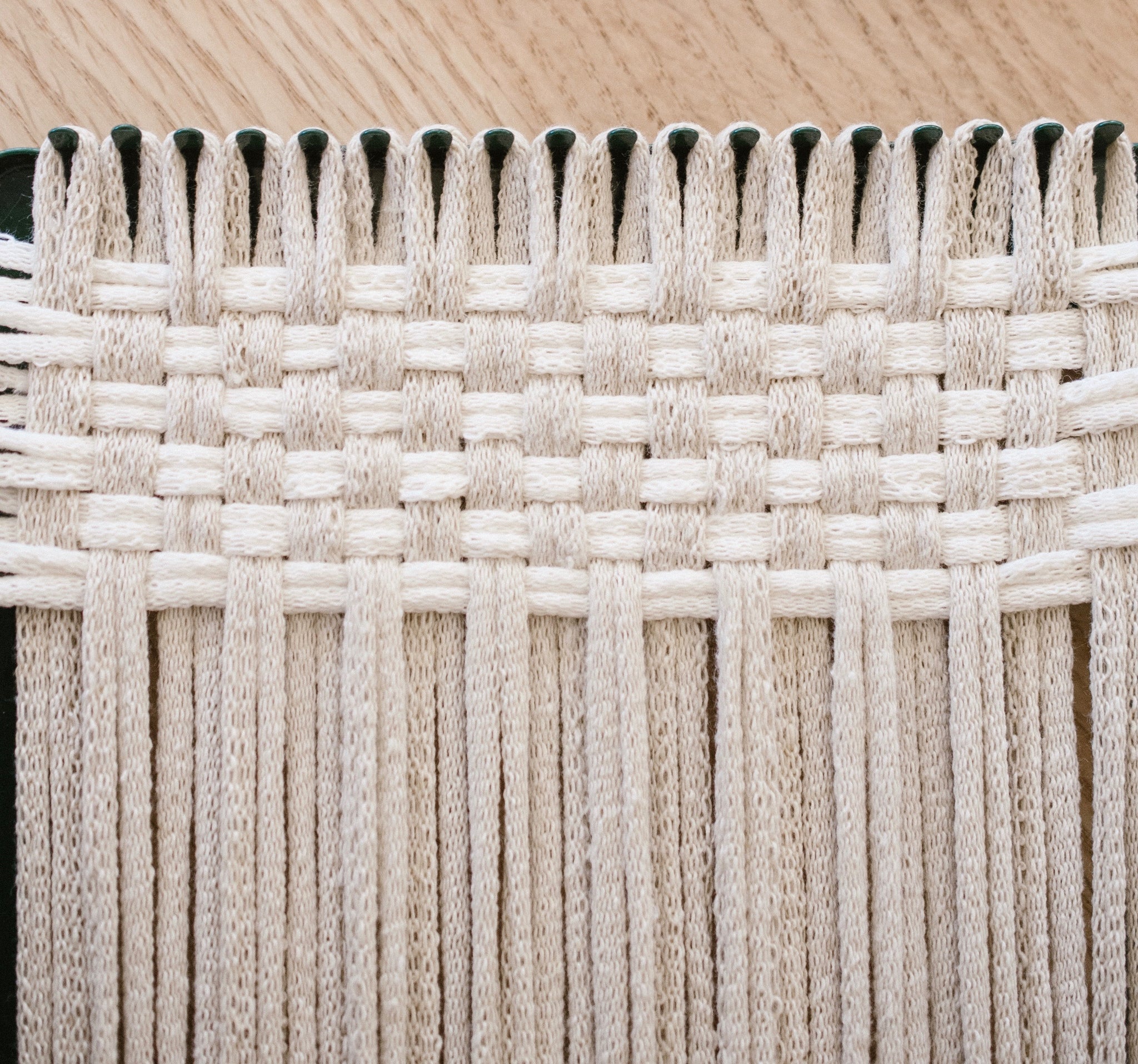Weaving Loom Includes 378 Craft Loops & 1 Weaving Loom With Tool