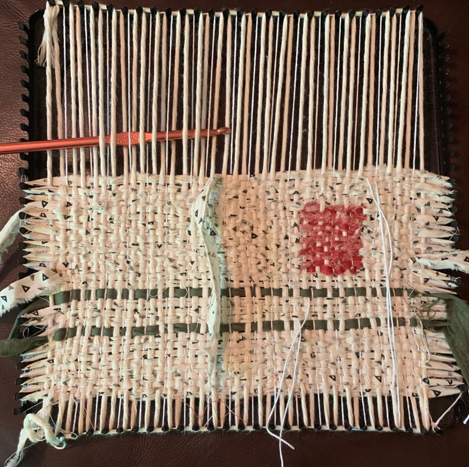 Beyond Potholders: using the potholder loom for weaving with yarn and more - Workshop With Suzanne Hokanson