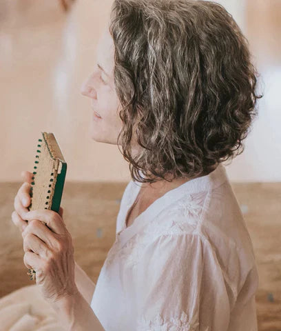 Weaving Together Workshop for Mothers, Grandmothers and Children with domecíl